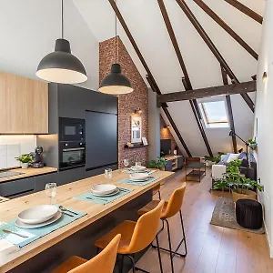 Homes Penthouse Lazcano 5 Apartment Malaga